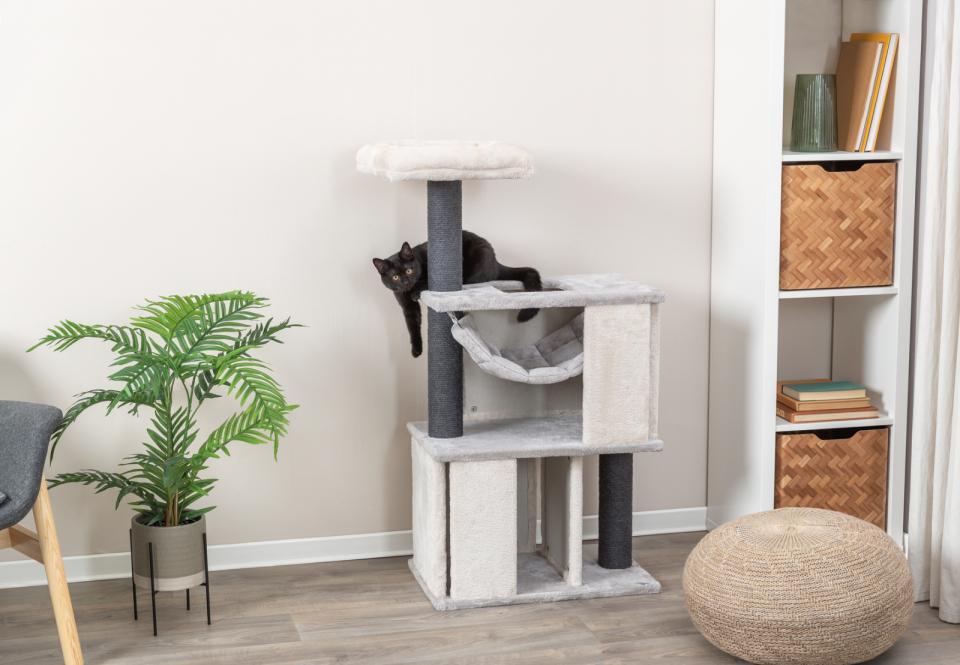 Juliano cat tree