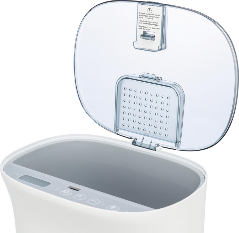 Automatic food dispenser