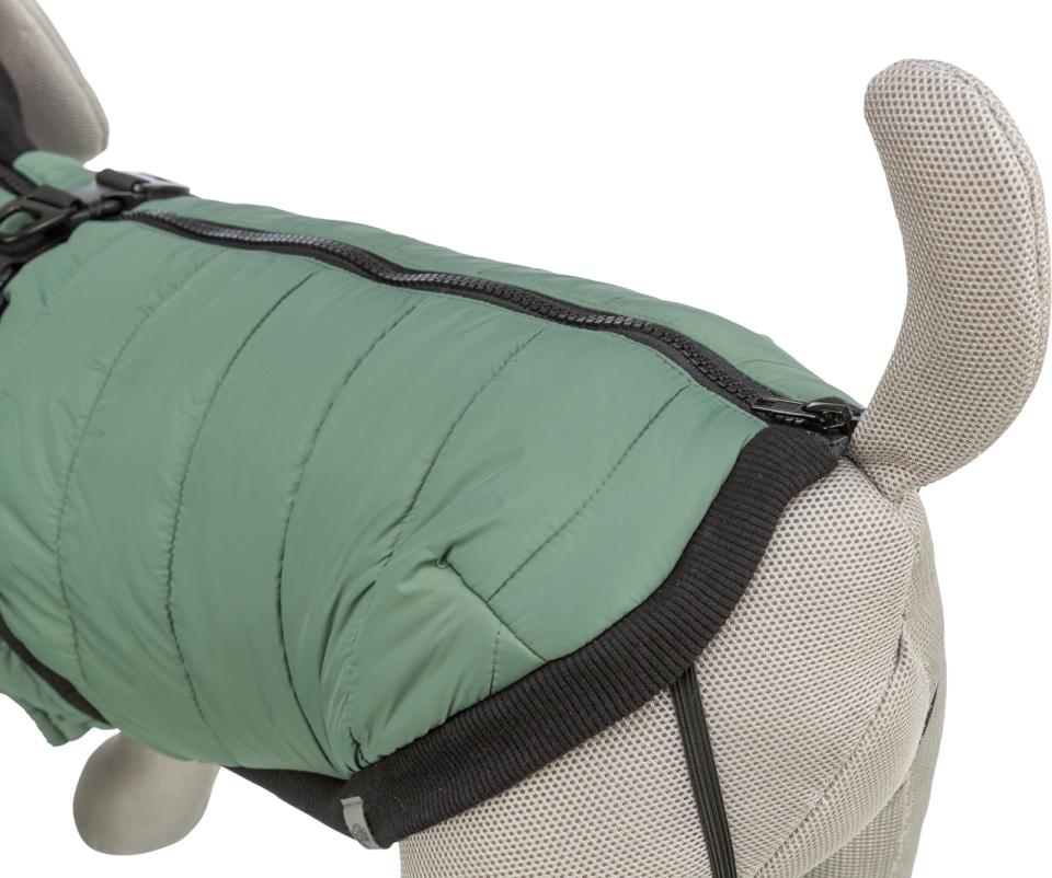 Trixie Pontis dog blanket with harness
