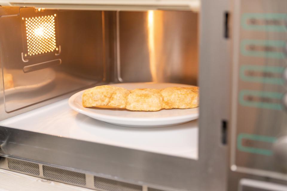 Trixie Kaustangen, Käse