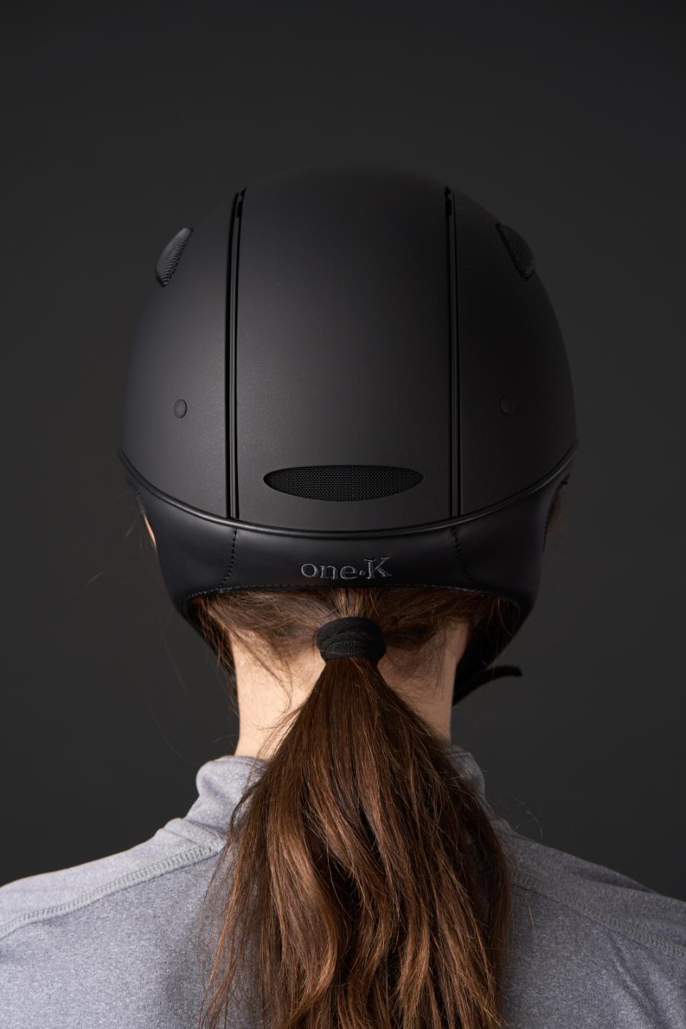 One K Defender Pro Reithelm - matt