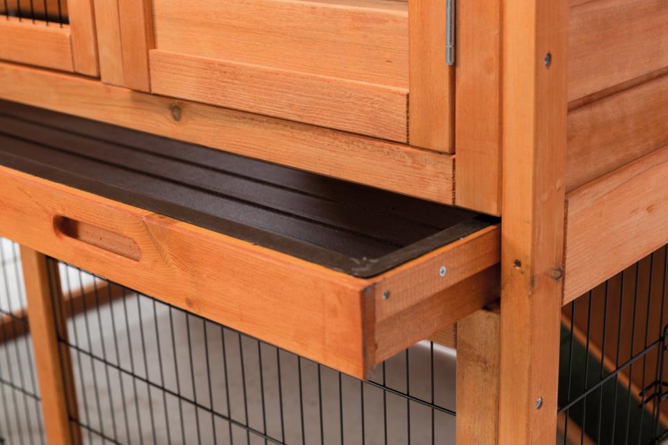 Small Animal Hutch with Enclosure