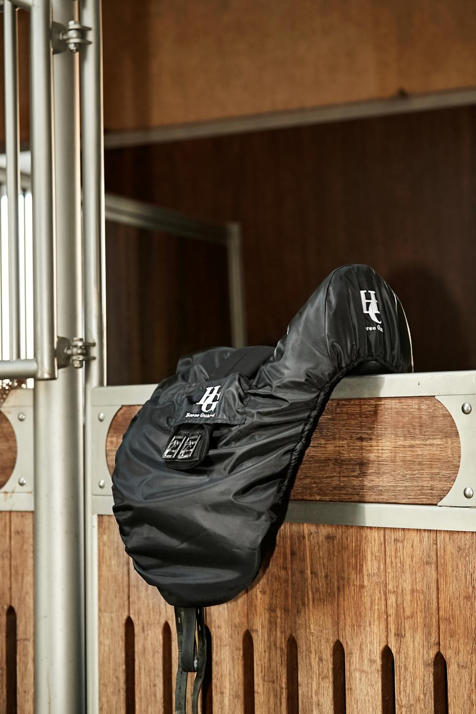 HorseGuard Logan Saddle cover