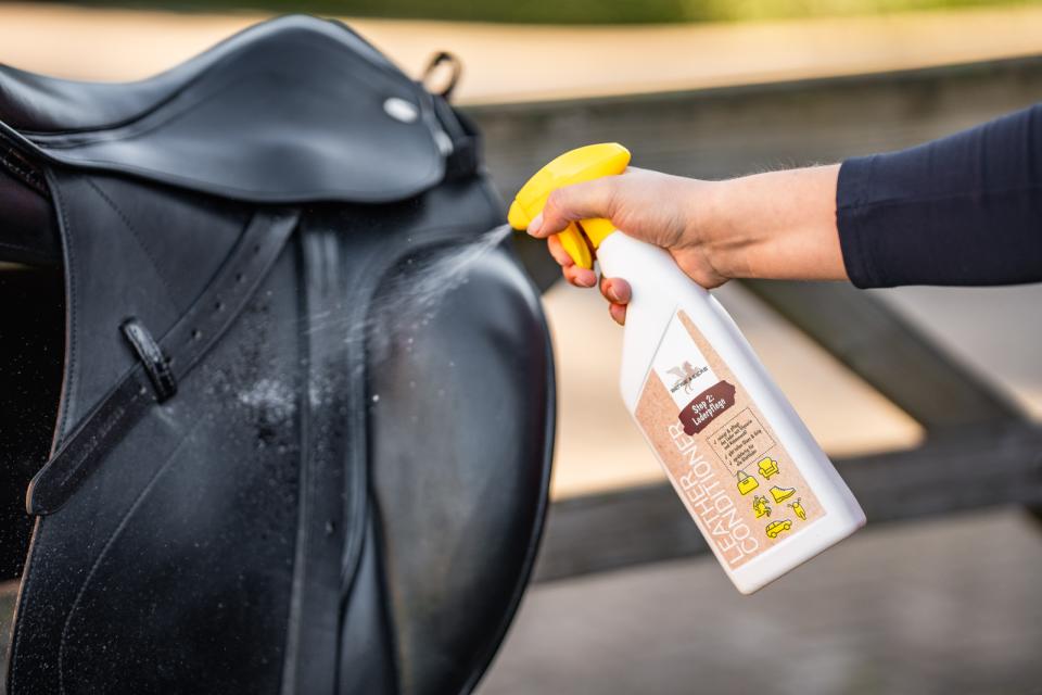 Bense & Eicke läderbalsam - steg 2