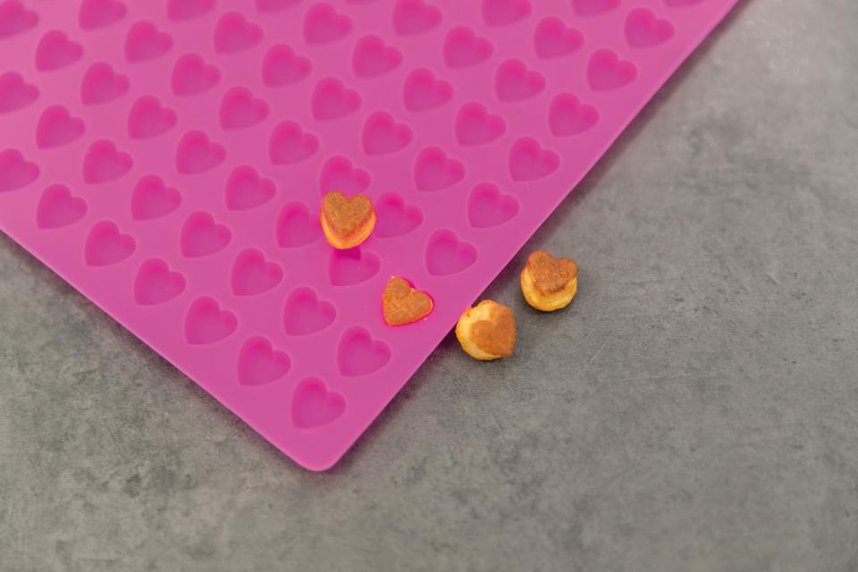 Silicone baking mat