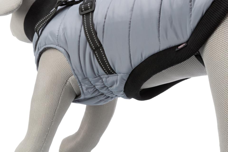 Trixie Pontis hundtäcke med sele