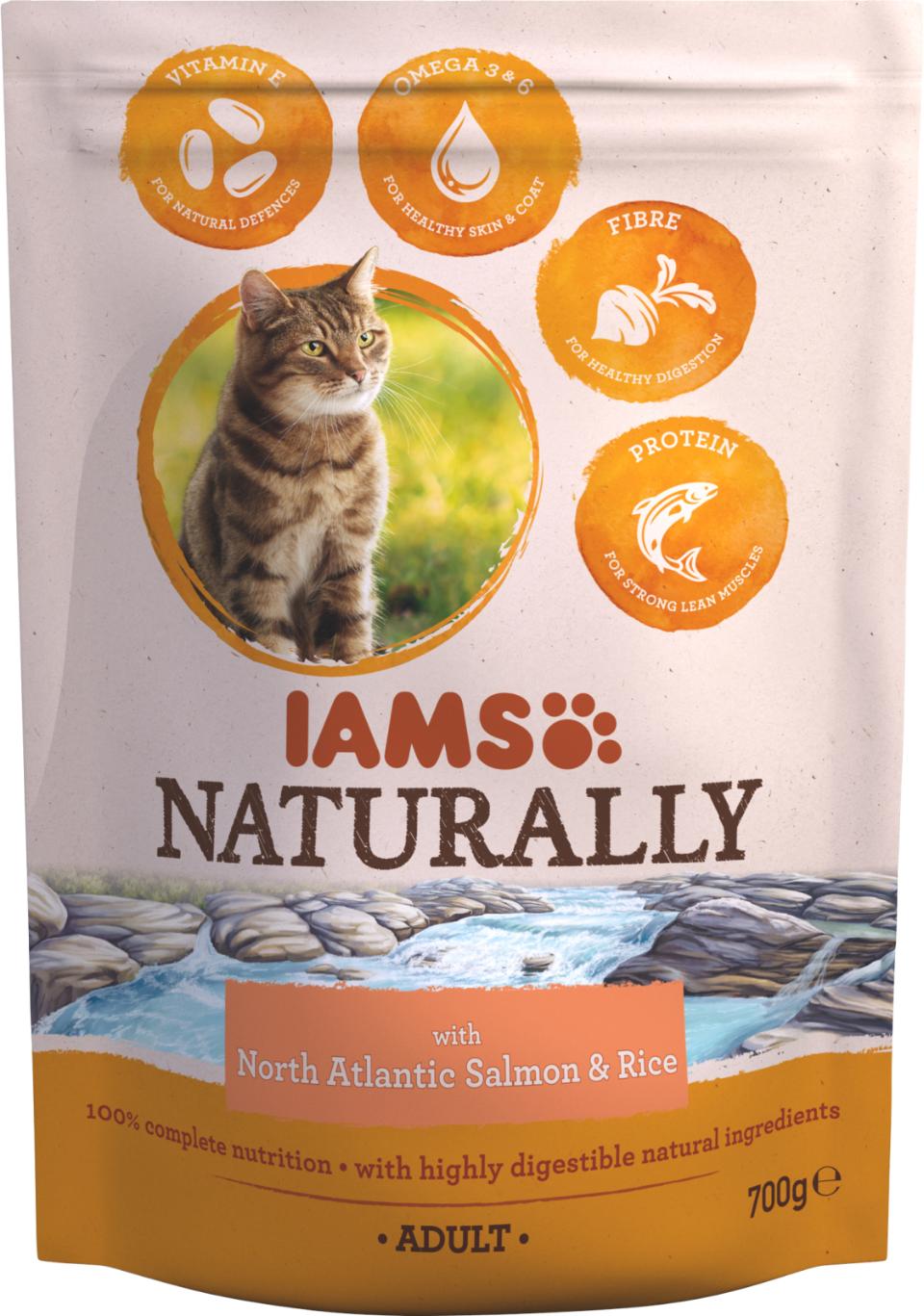 IAMS CAT Naturally Adult Salmon