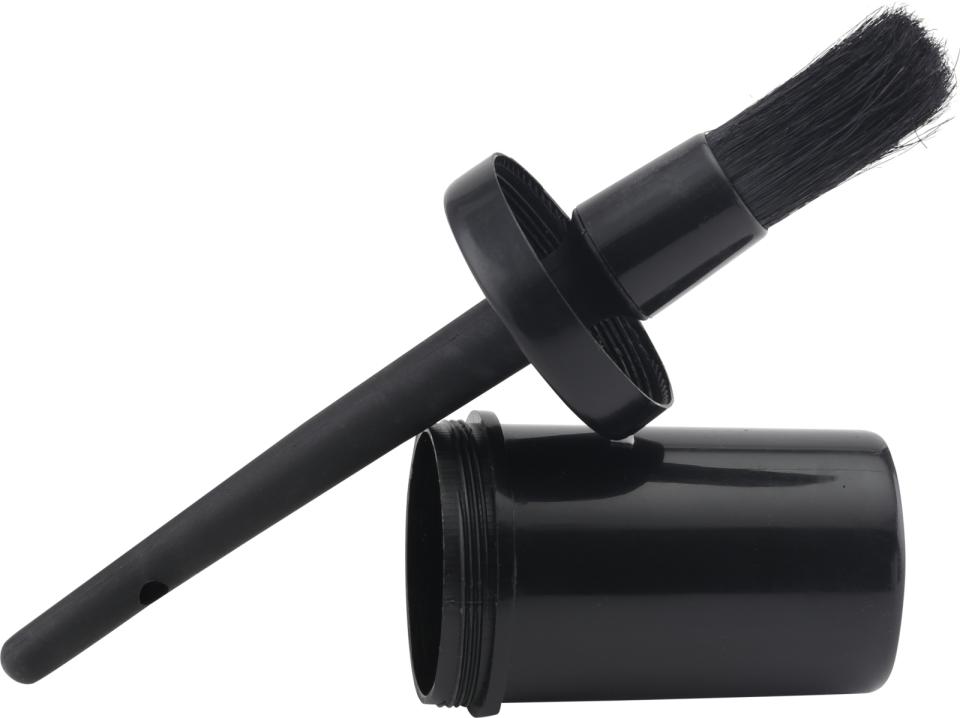 HorseGuard Hoofoil brush w/protection cap