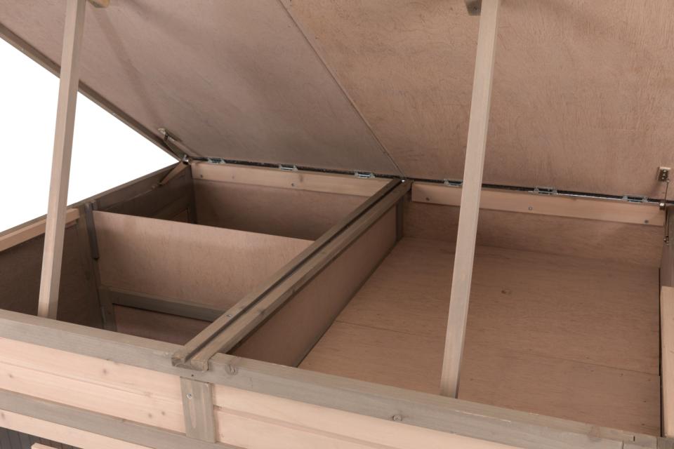 Small Animal Hutch XL with Insulation